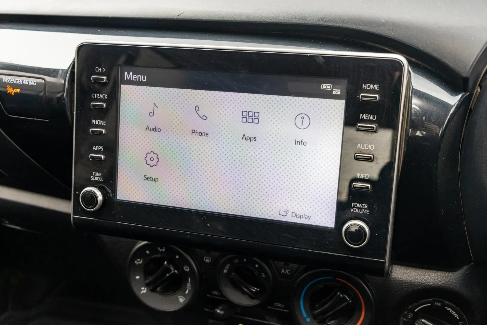 2022 Toyota Hilux Gallery Image 14