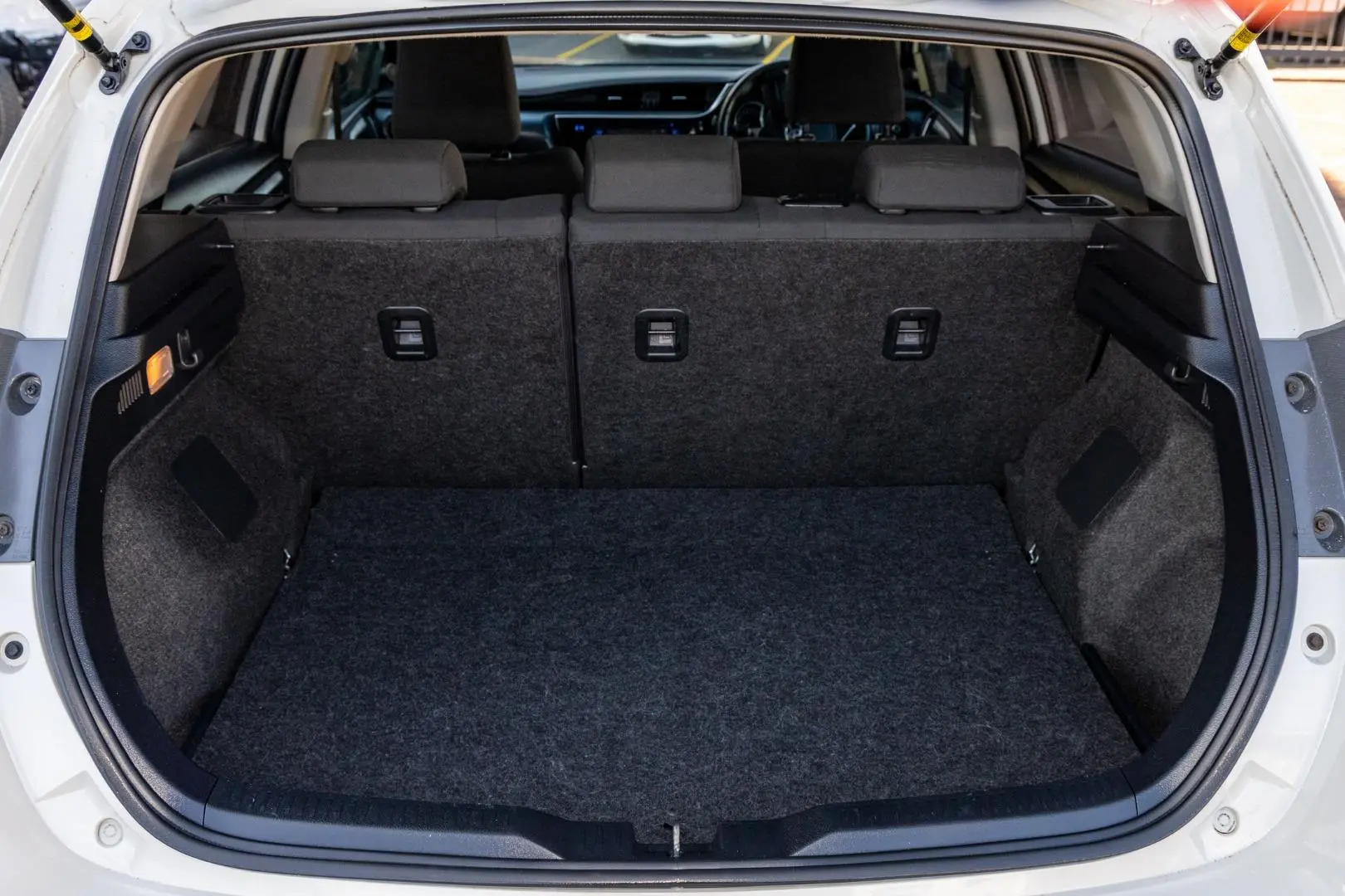 2017 Toyota Corolla Gallery Image 19