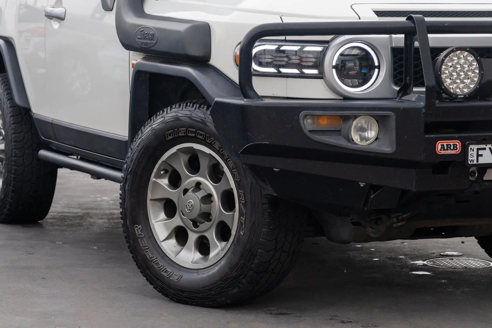 2011 Toyota FJ Cruiser Gallery Image 6