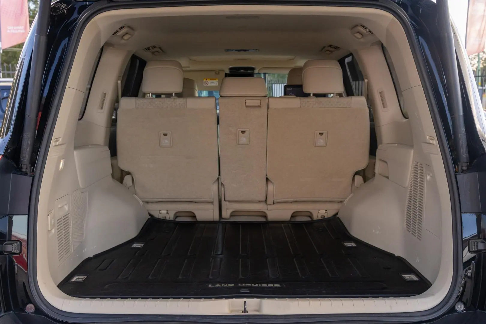 2023 Toyota Landcruiser Gallery Image 20
