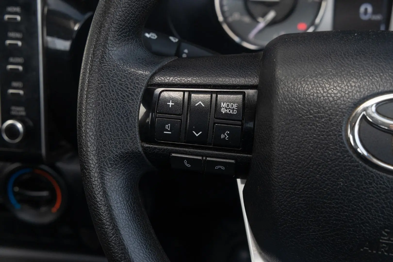 2021 Toyota Hilux Gallery Image 10