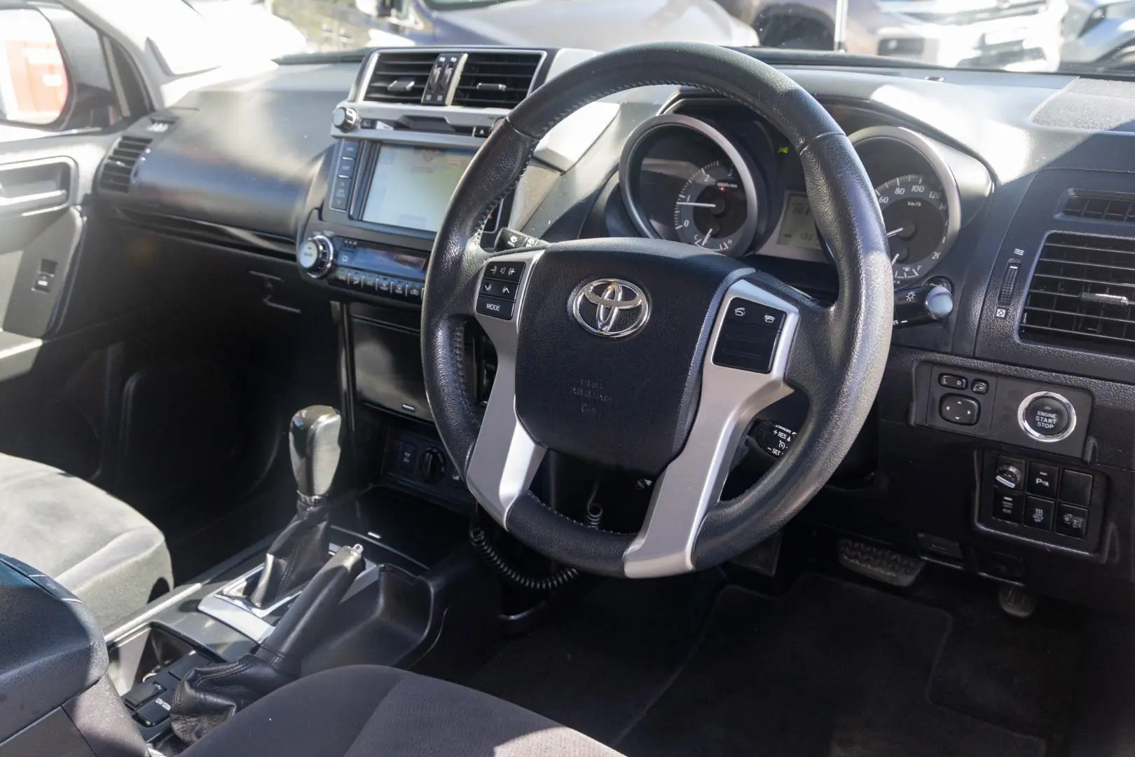 2017 Toyota Landcruiser Prado Gallery Image 7