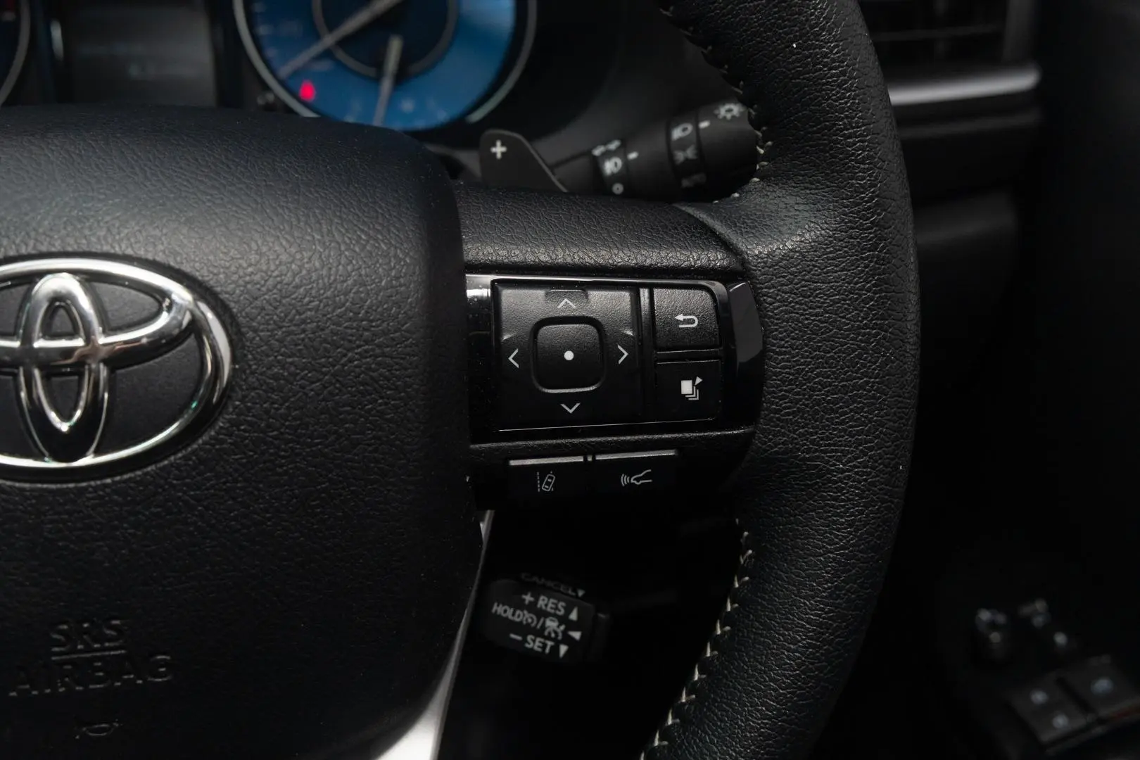 2022 Toyota Fortuner Gallery Image 12