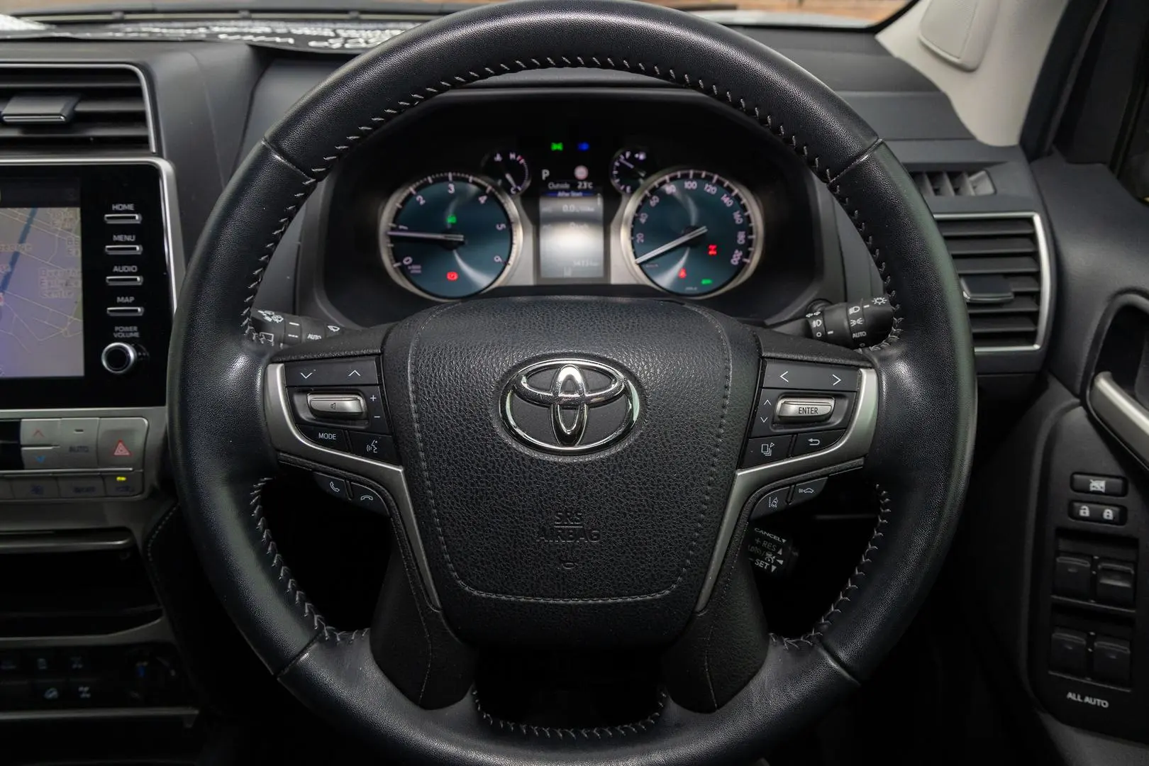 2023 Toyota Landcruiser Prado Gallery Image 10