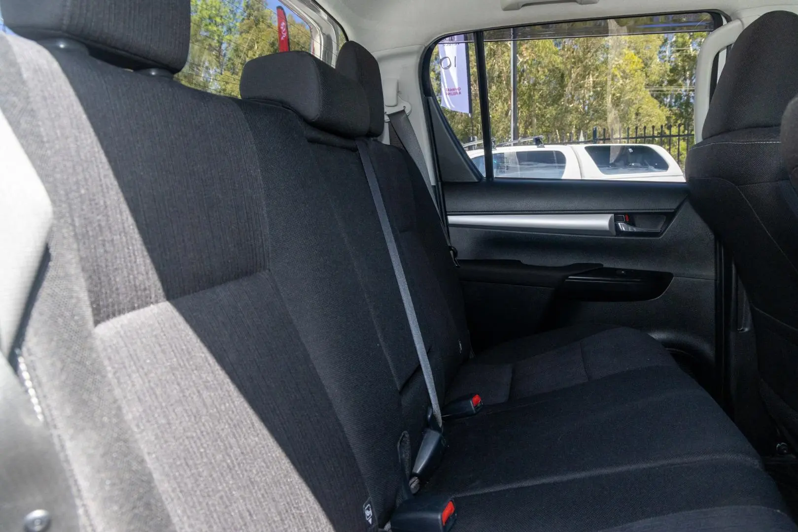 2020 Toyota Hilux Gallery Image 9