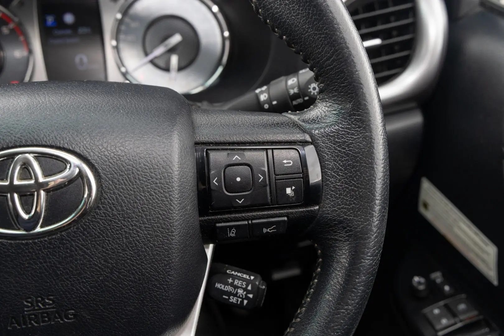 2021 Toyota Hilux Gallery Image 12