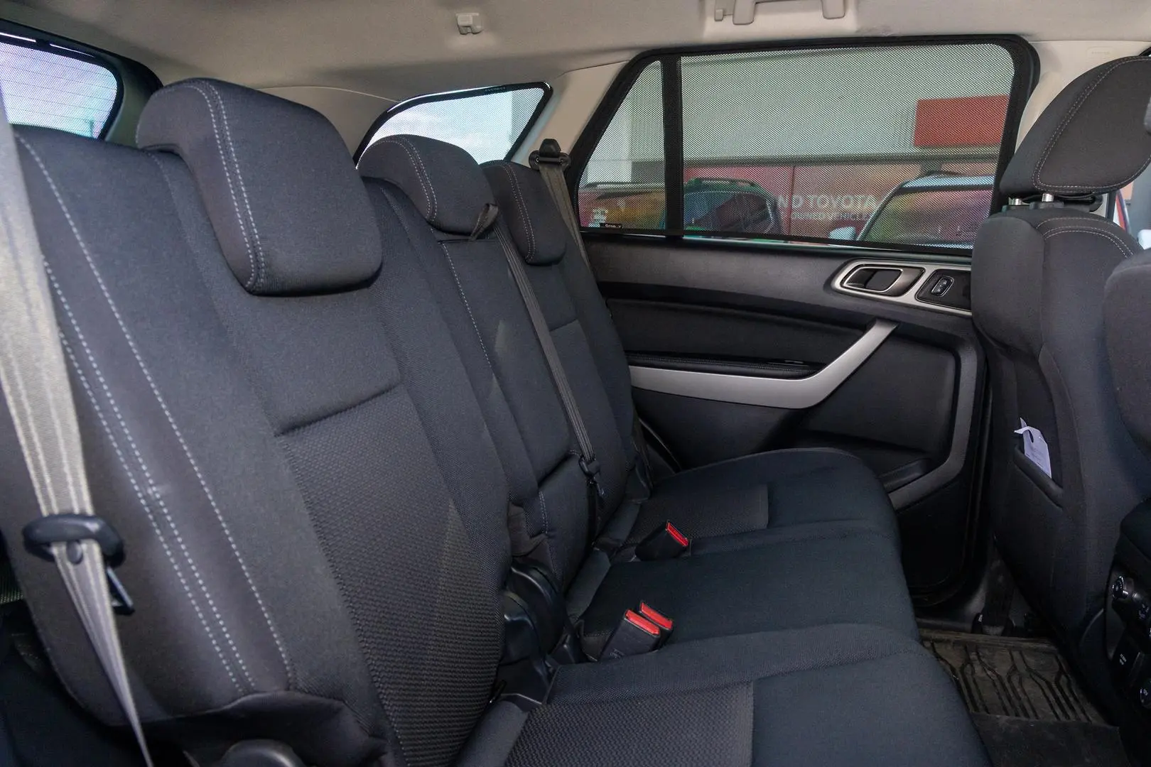 2018 Ford Everest Gallery Image 8