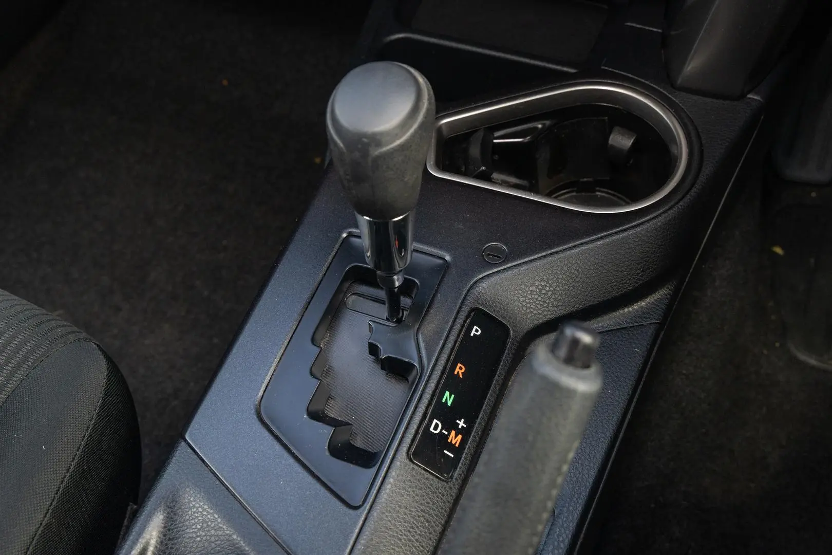 2018 Toyota RAV4 Gallery Image 17