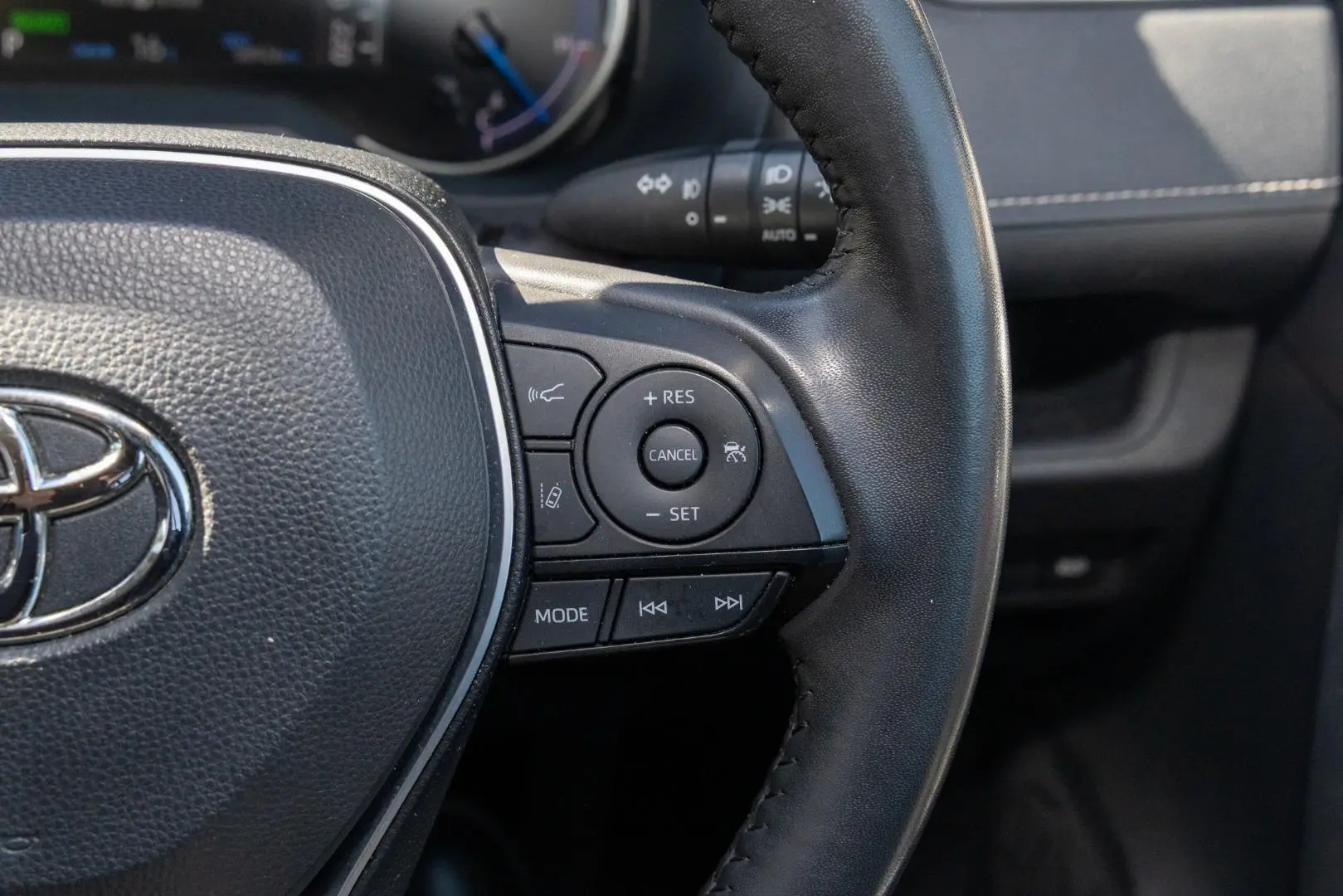 2024 Toyota RAV4 Gallery Image 12