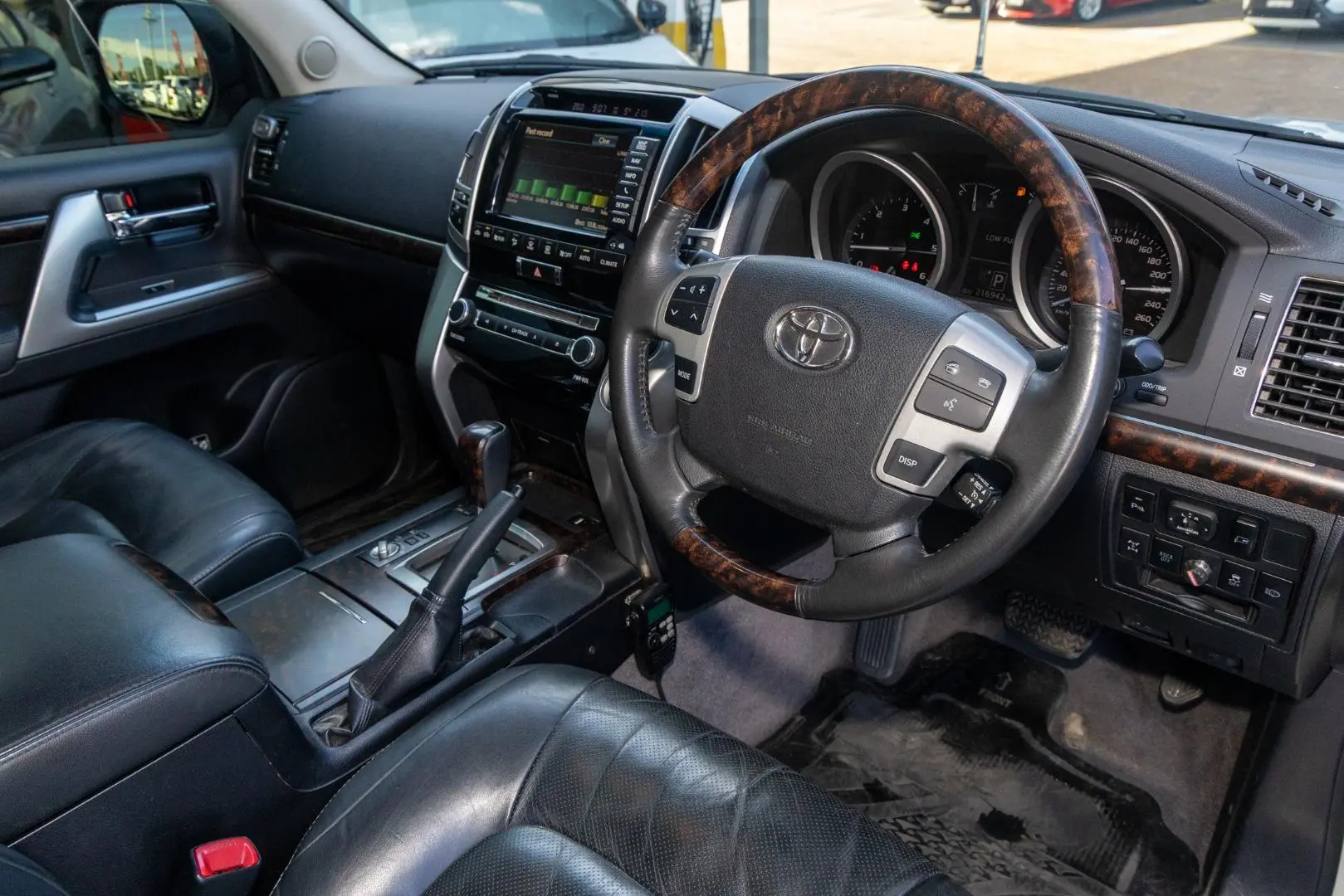 2015 Toyota Landcruiser Gallery Image 7