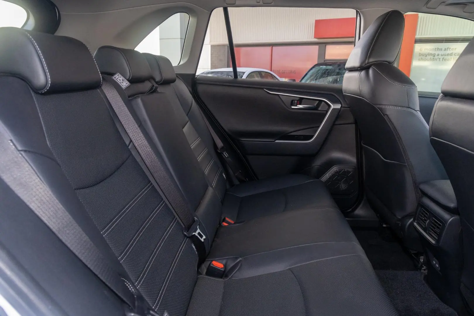 2024 Toyota RAV4 Gallery Image 9
