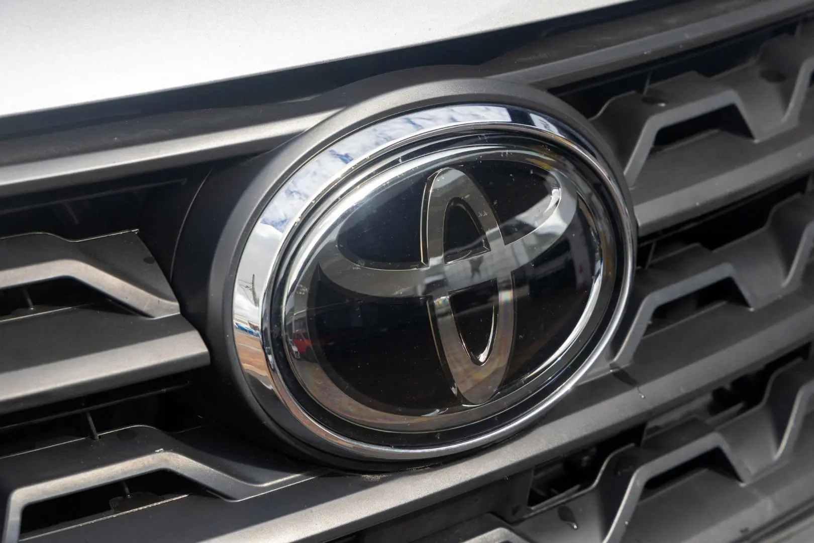 2021 Toyota Fortuner Gallery Image 21