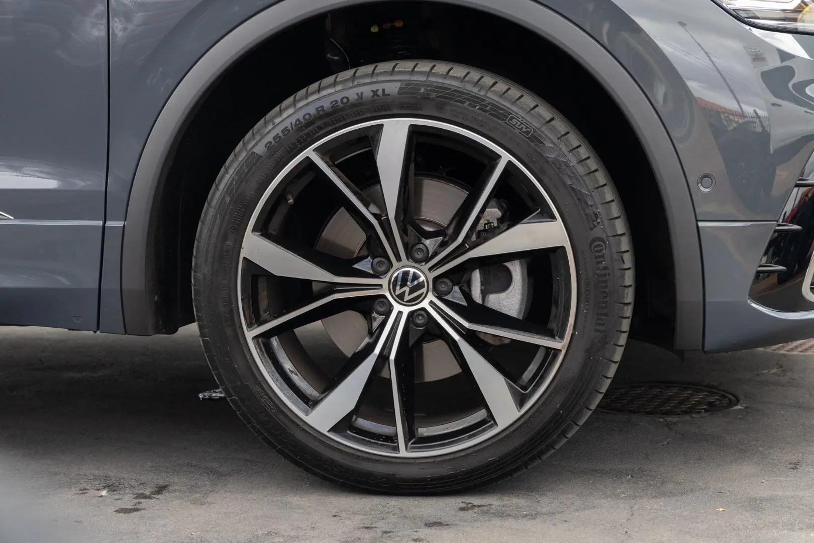 2024 Volkswagen Tiguan Gallery Image 22