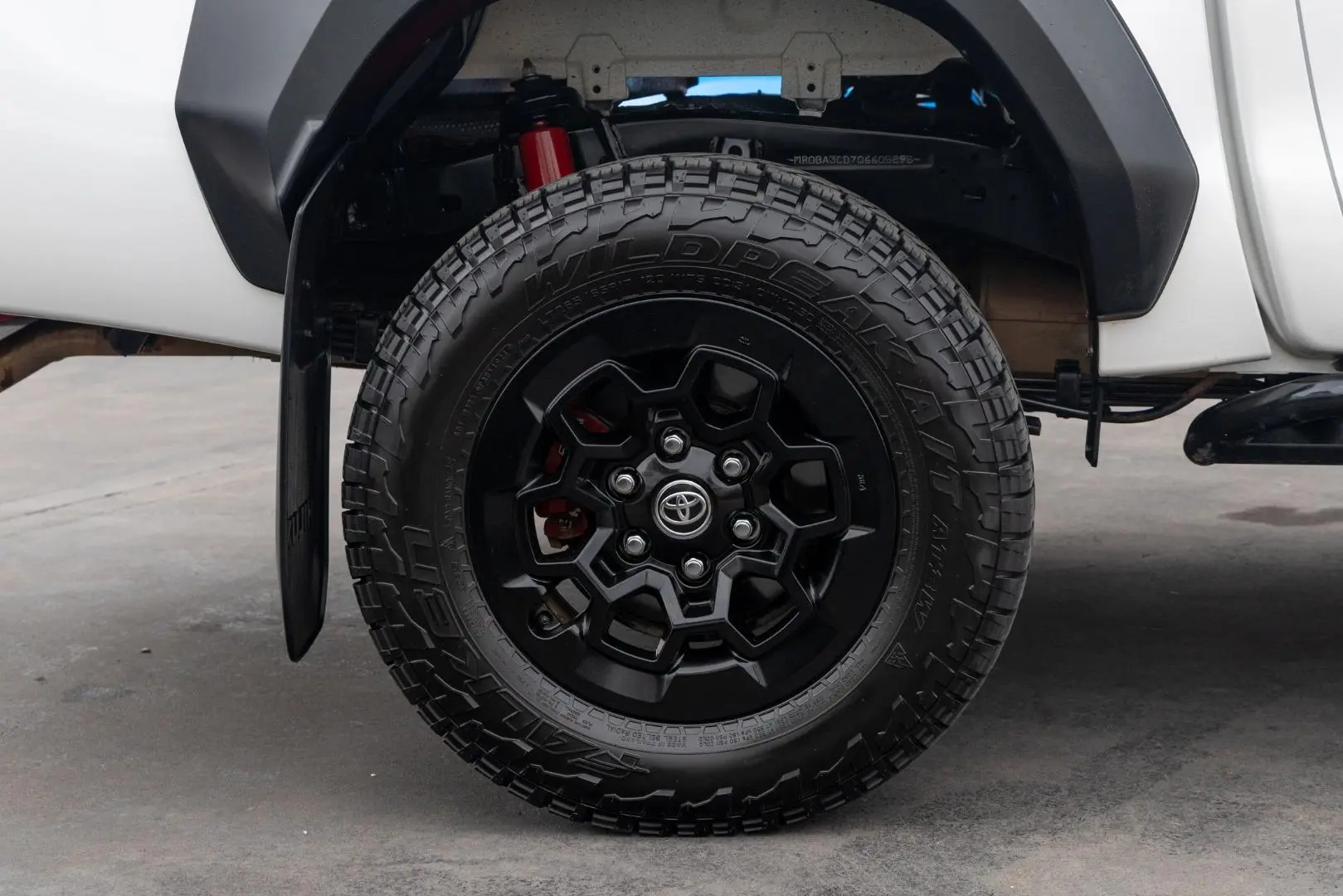 2024 Toyota Hilux Gallery Image 23