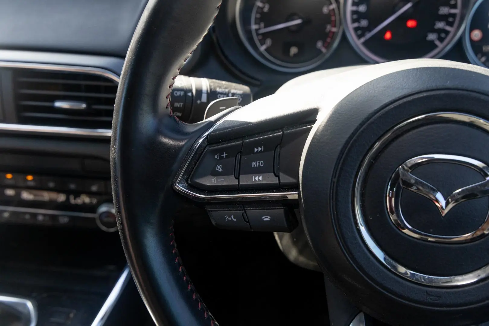 2023 Mazda CX-9 Gallery Image 12