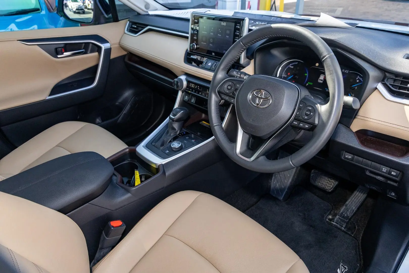 2021 Toyota RAV4 Gallery Image 7