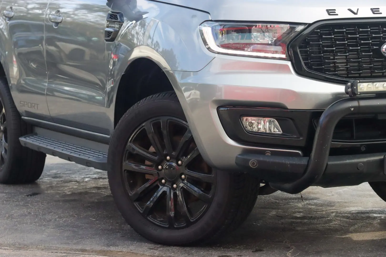 2019 Ford Everest Gallery Image 6