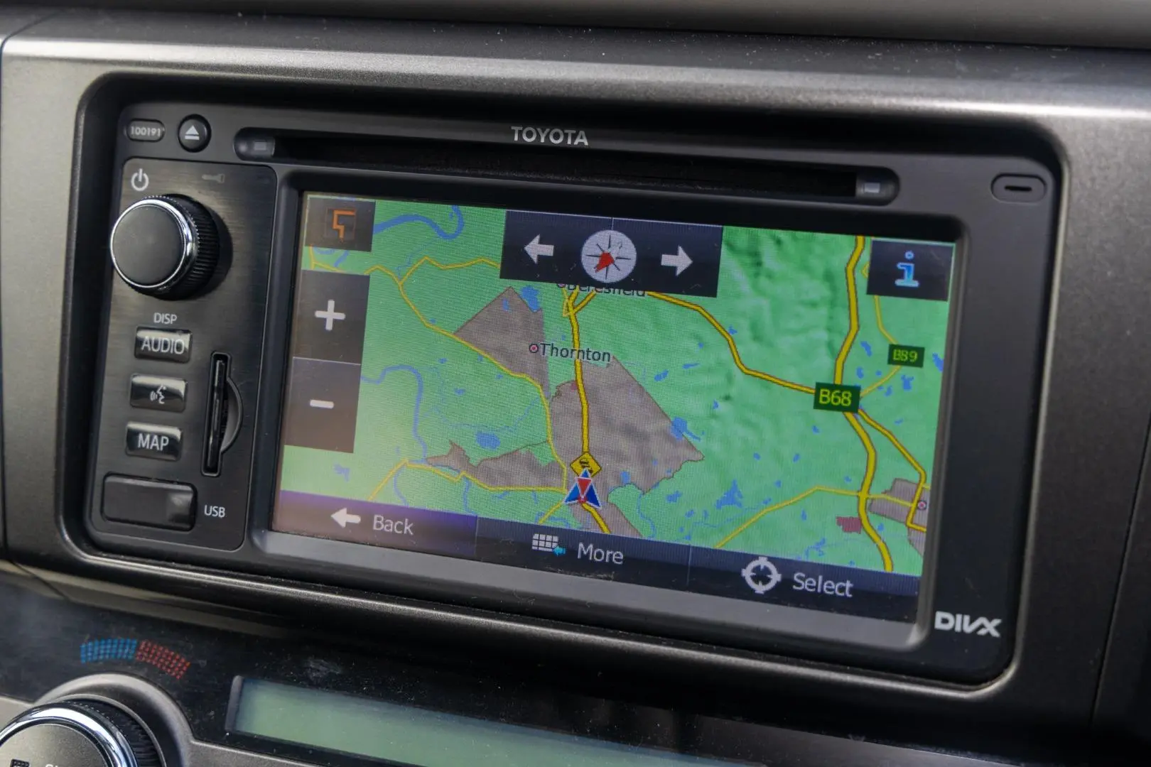 2013 Toyota RAV4 Gallery Image 14