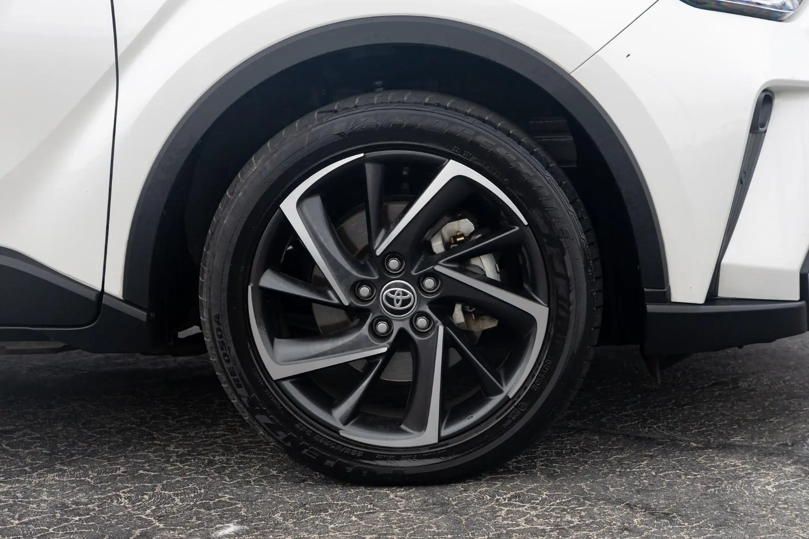 2021 Toyota C-HR Gallery Image 22