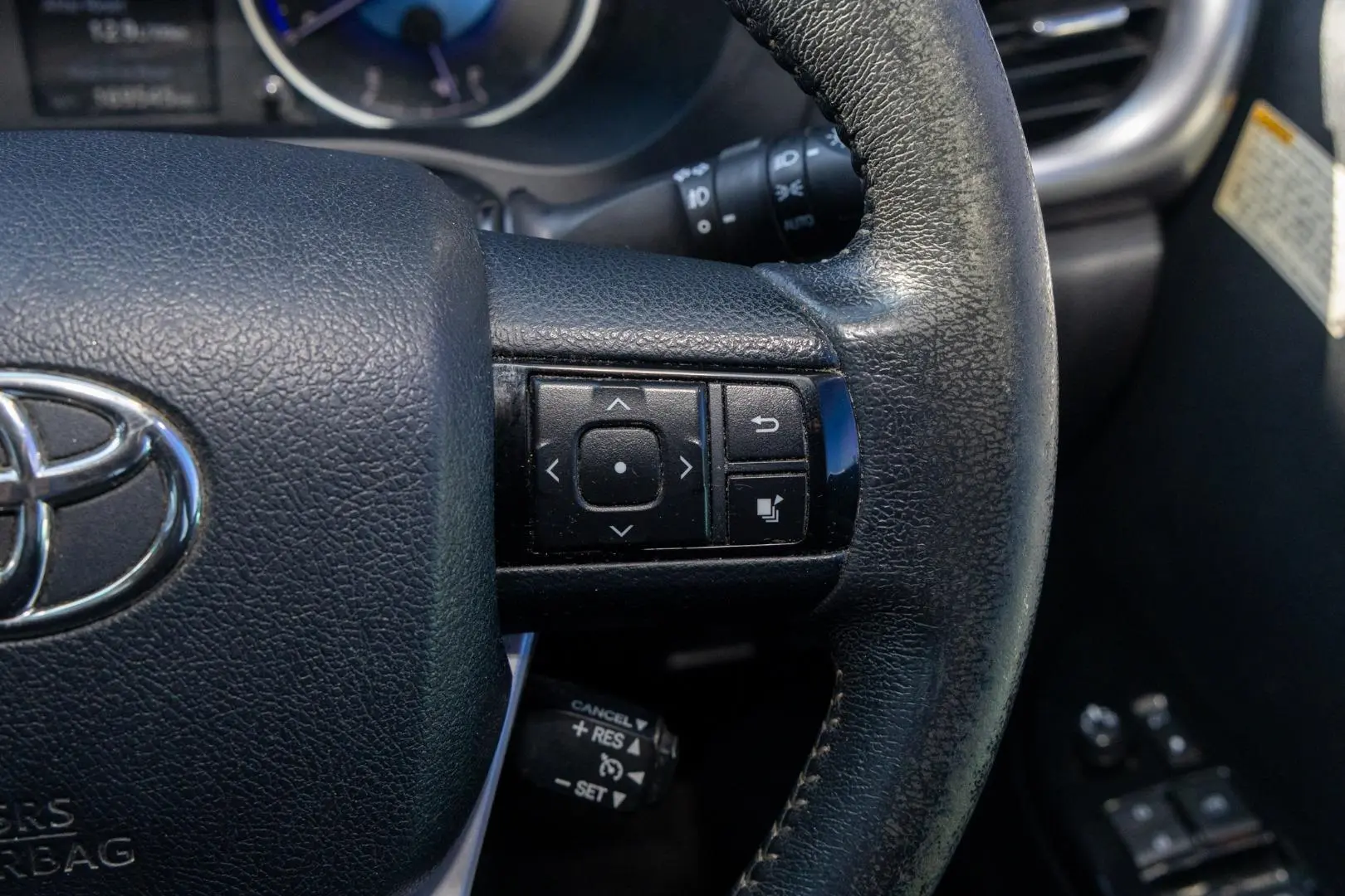 2017 Toyota Hilux Gallery Image 12