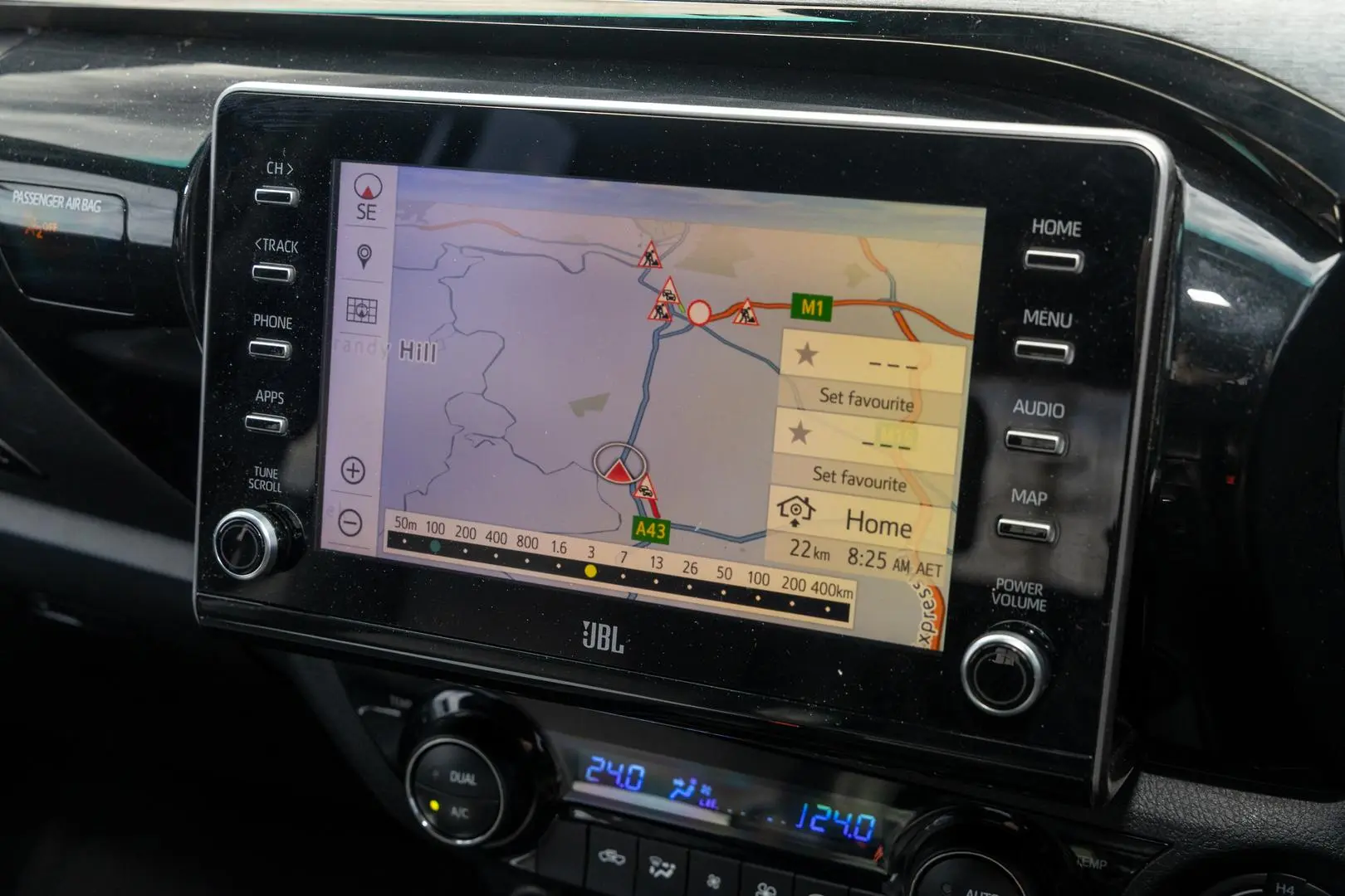 2021 Toyota Hilux Gallery Image 14