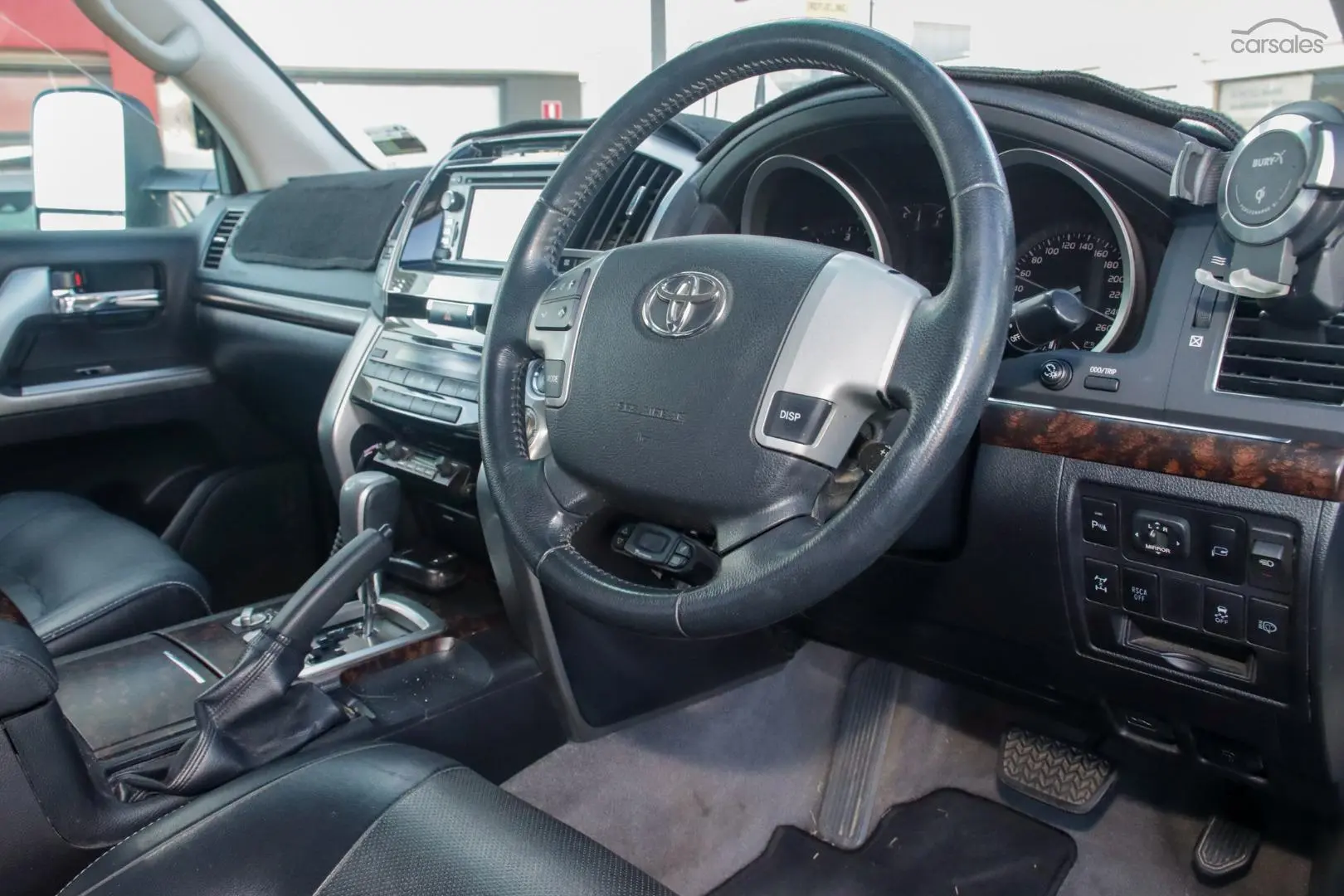 2014 Toyota Landcruiser Image 7