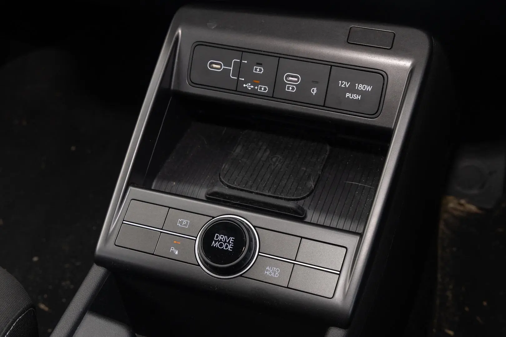 2025 Hyundai Kona Gallery Image 17