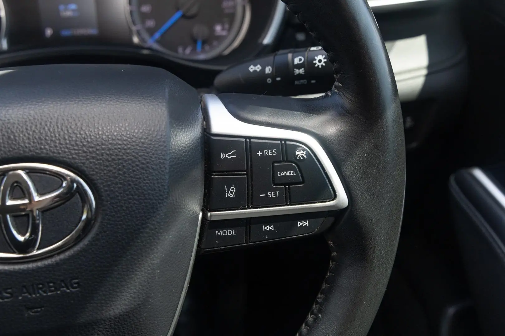 2022 Toyota Kluger Gallery Image 12