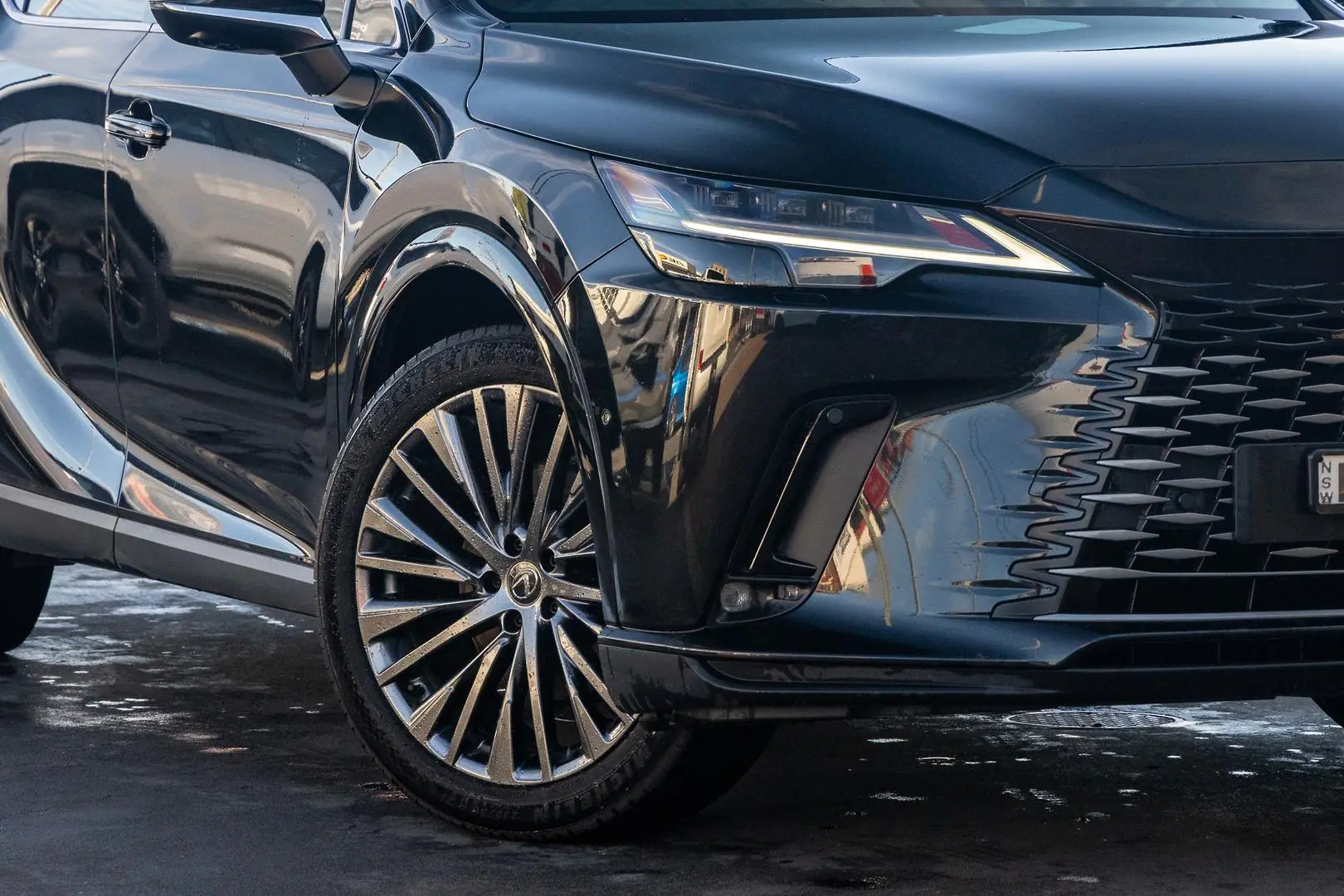2024 Lexus RX Gallery Image 6