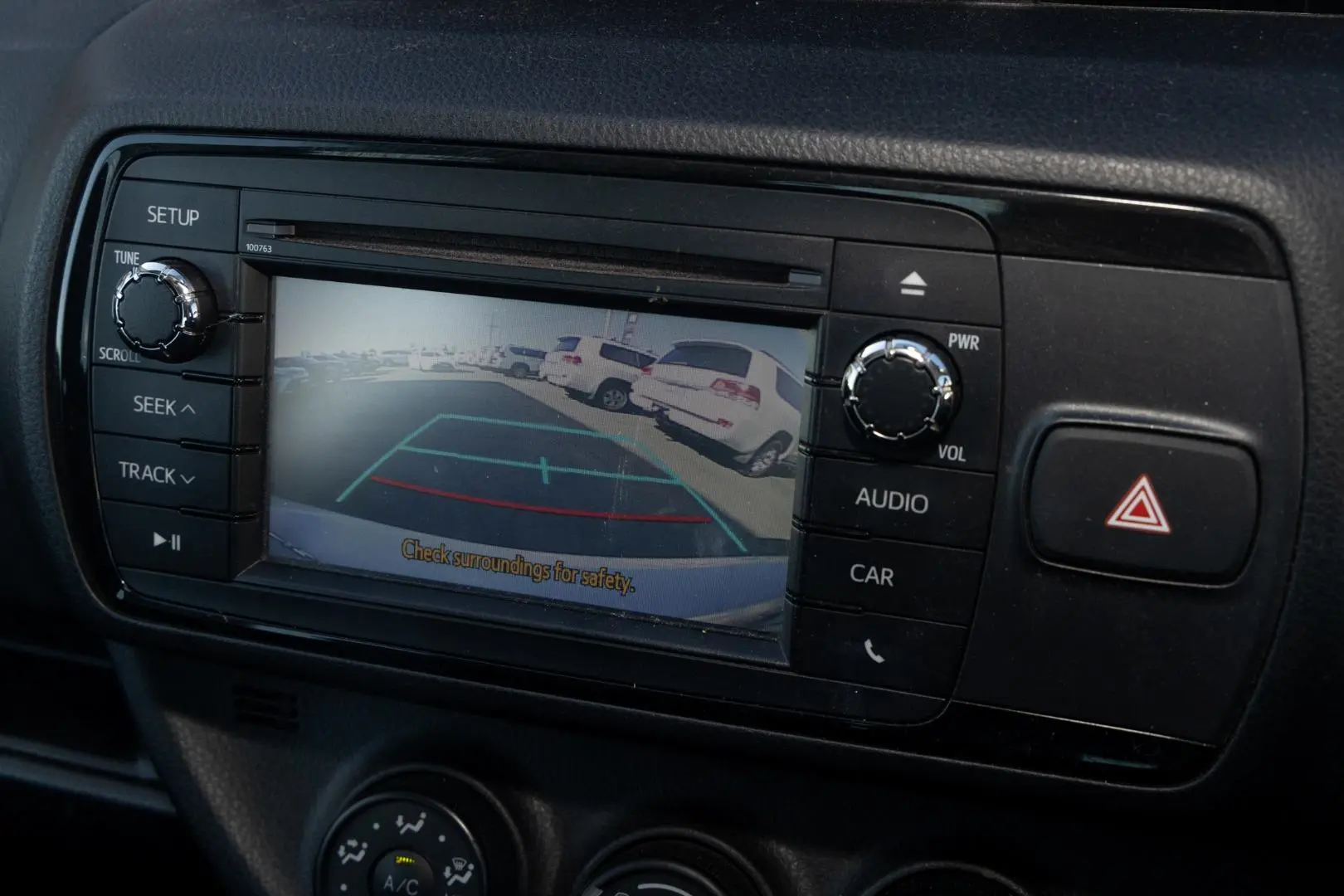 2017 Toyota Yaris Gallery Image 15