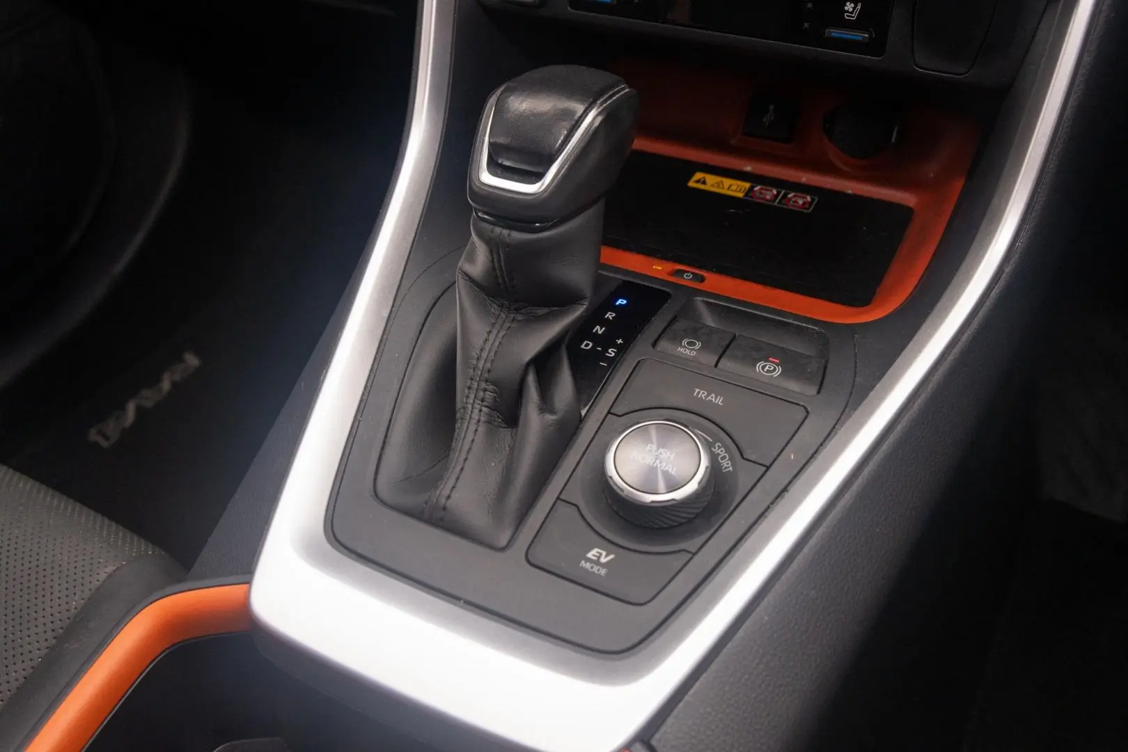 2022 Toyota RAV4 Gallery Image 17