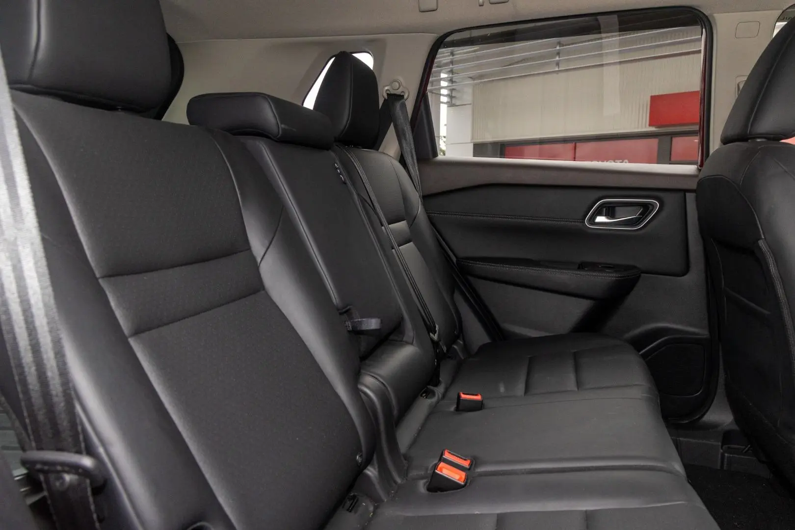 2023 Nissan X-TRAIL Gallery Image 9