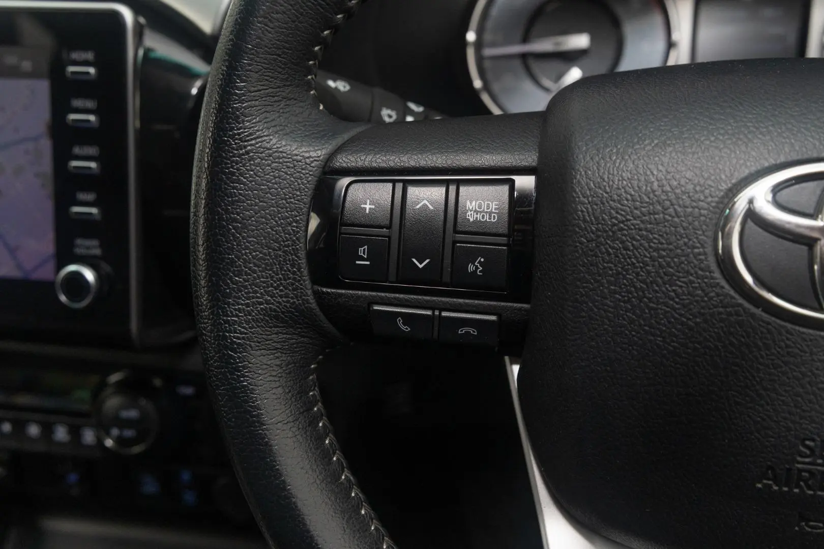 2023 Toyota Hilux Gallery Image 11
