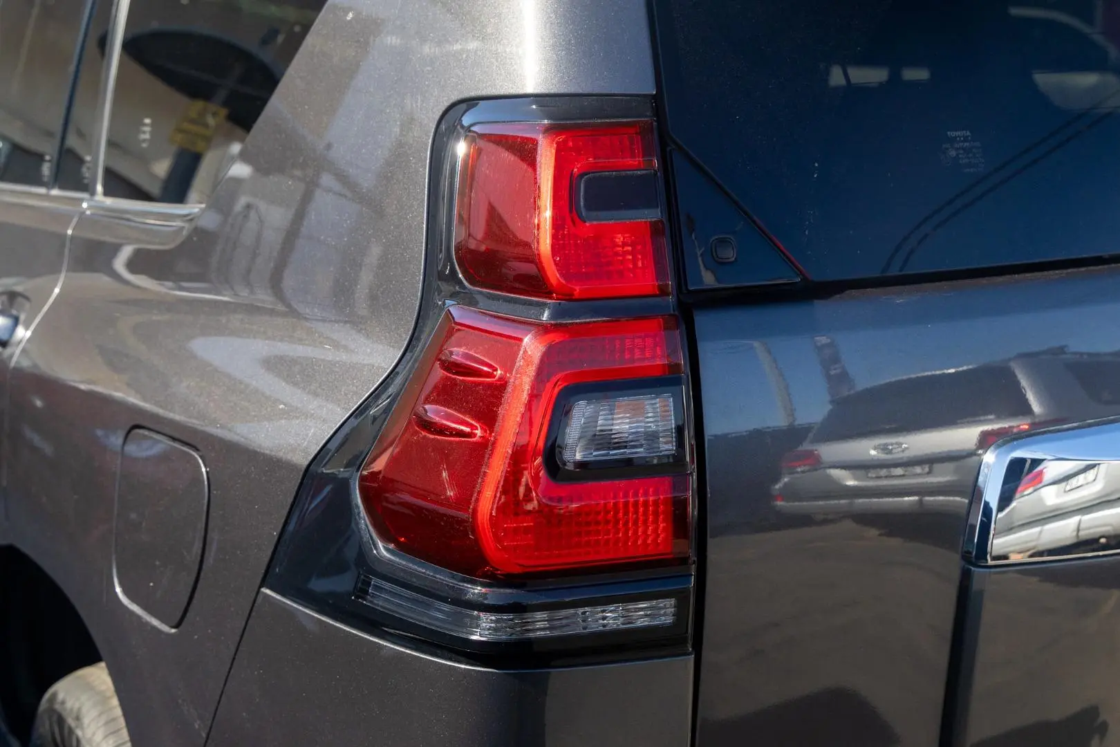 2022 Toyota Landcruiser Prado Gallery Image 21