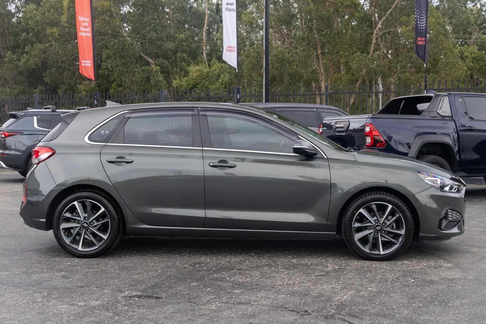 2020 Hyundai i30 Gallery Image 3