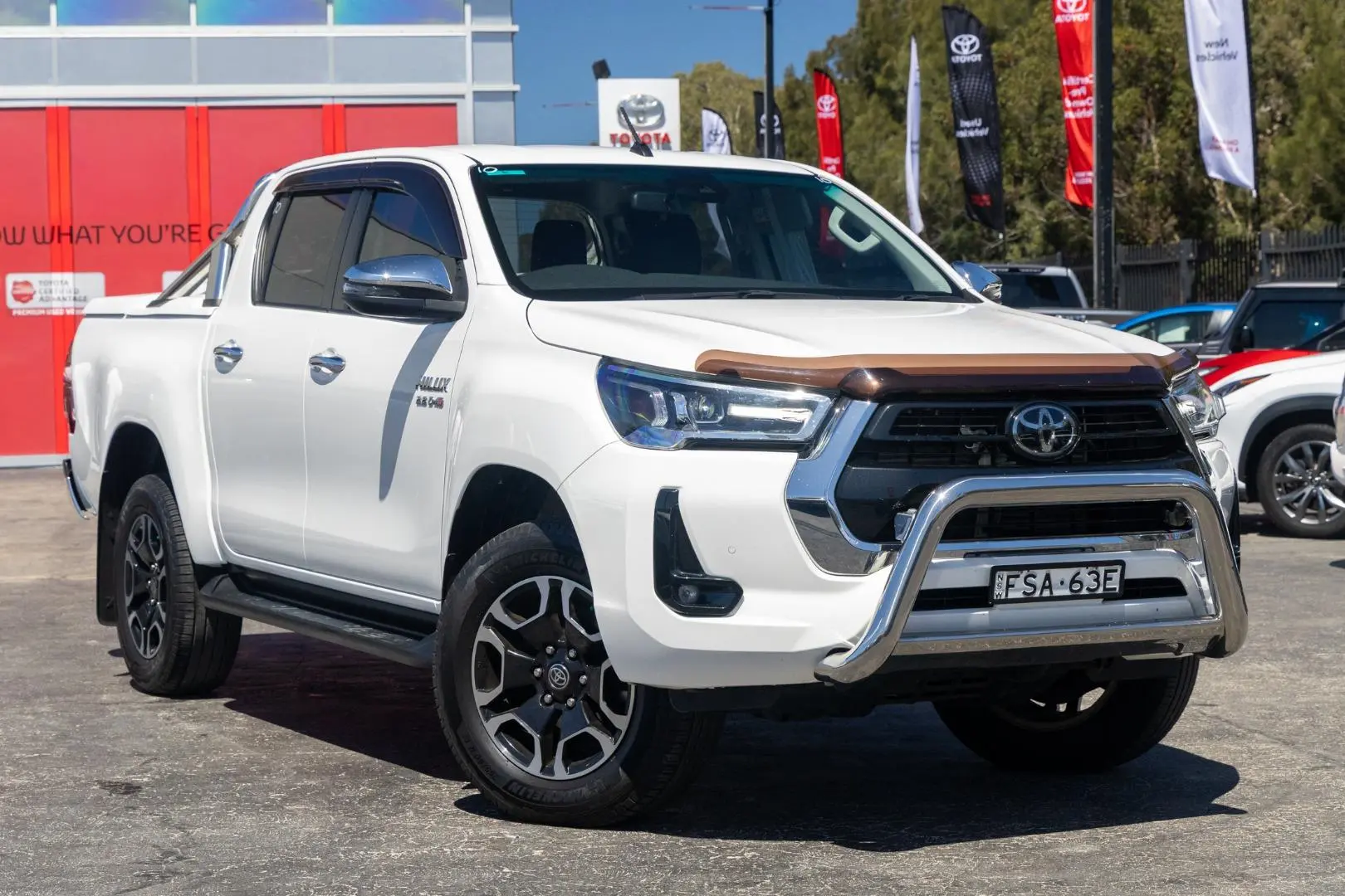 2020 Toyota Hilux Gallery Image 1