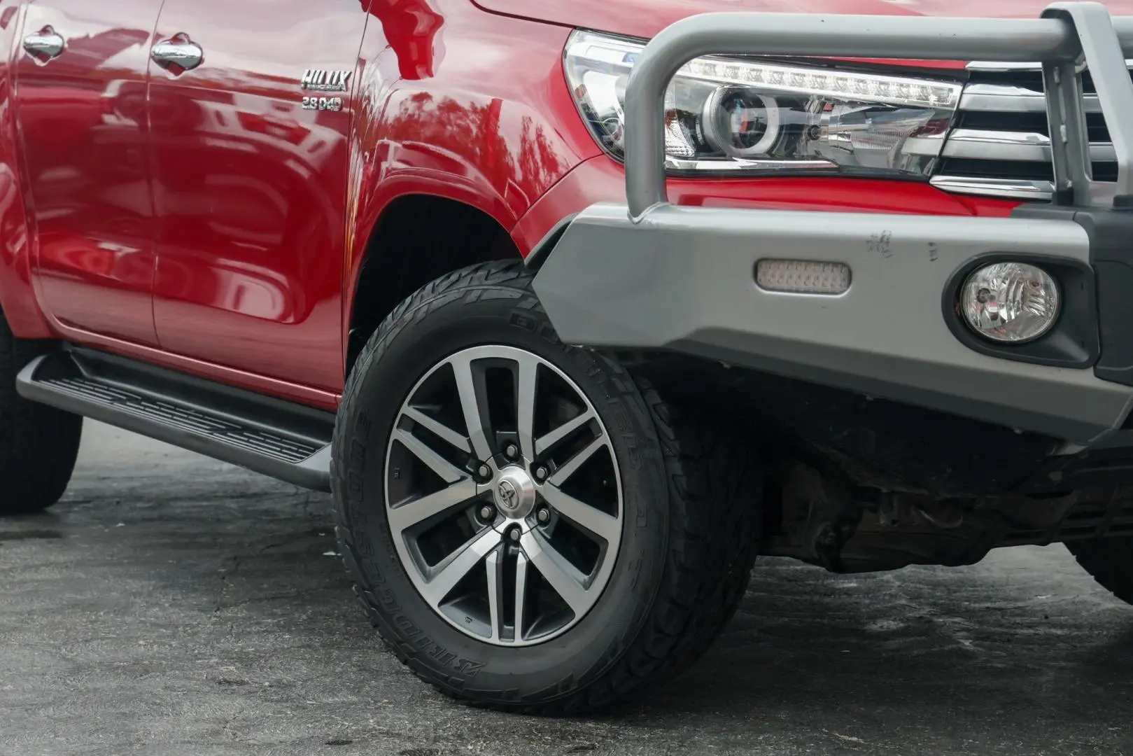 2016 Toyota Hilux Gallery Image 6