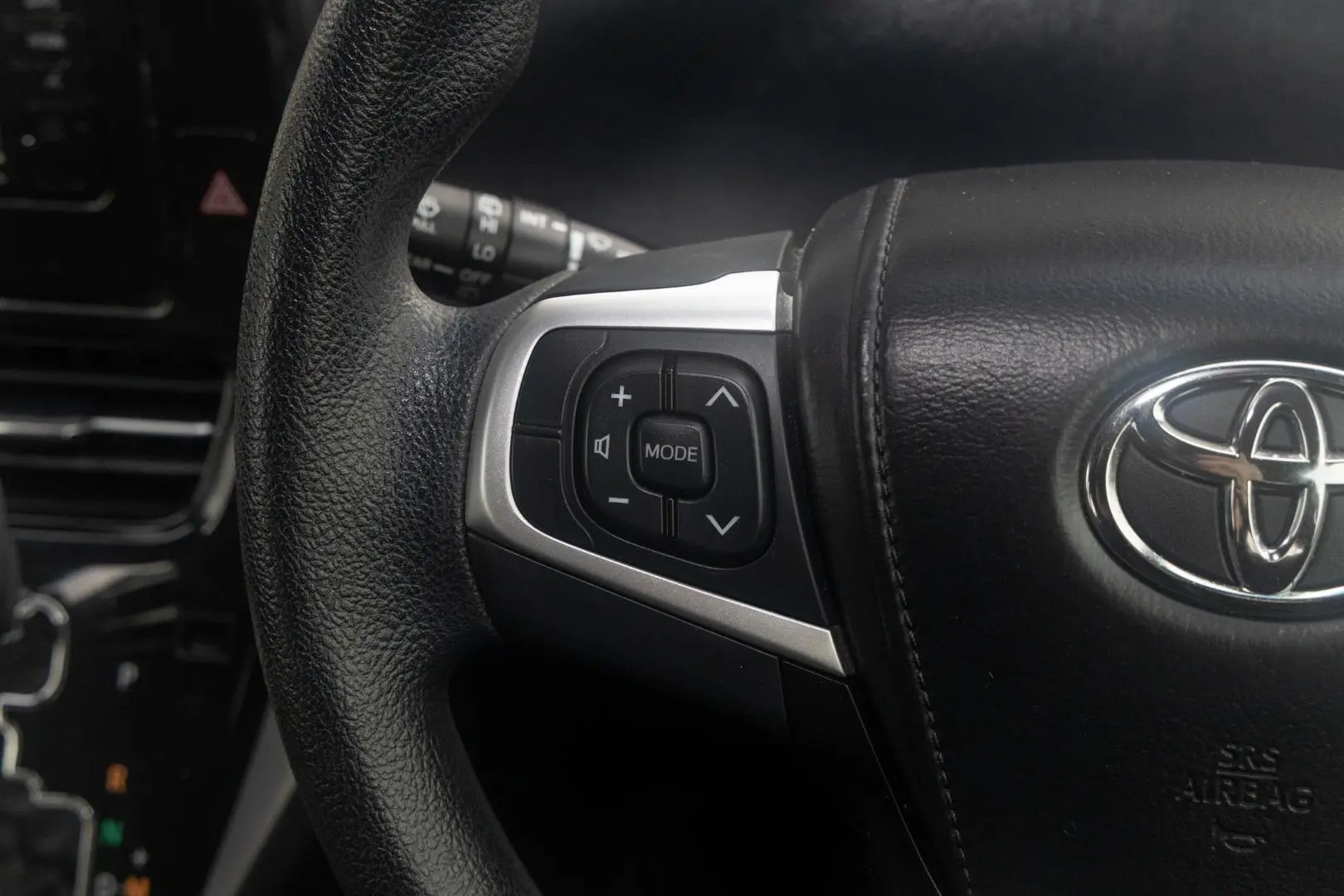 2018 Toyota Tarago Gallery Image 12