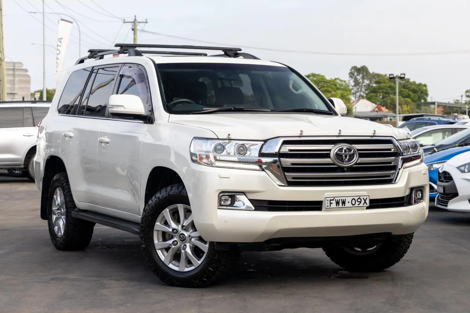 2019 Toyota Landcruiser Gallery Image 1