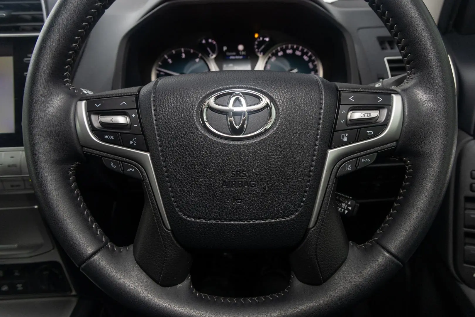 2023 Toyota Landcruiser Prado Gallery Image 10