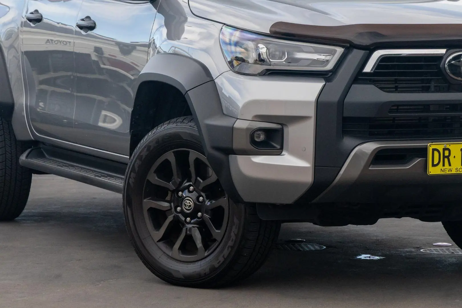 2023 Toyota Hilux Gallery Image 6
