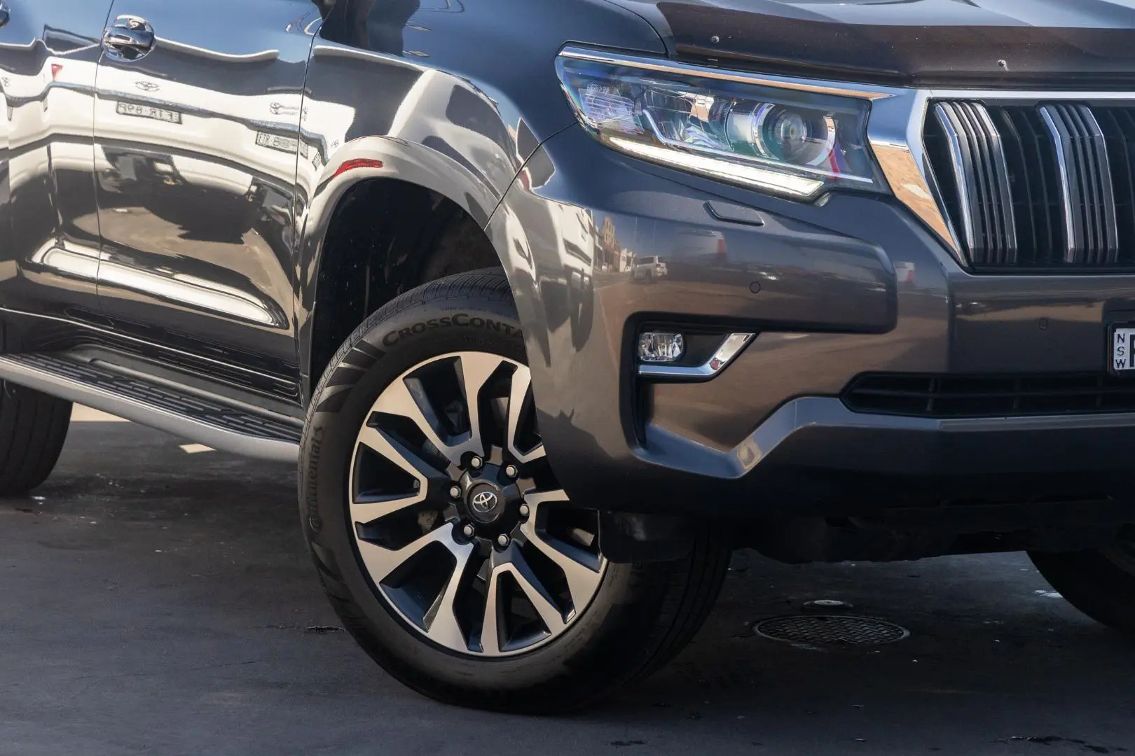 2022 Toyota Landcruiser Prado Gallery Image 6