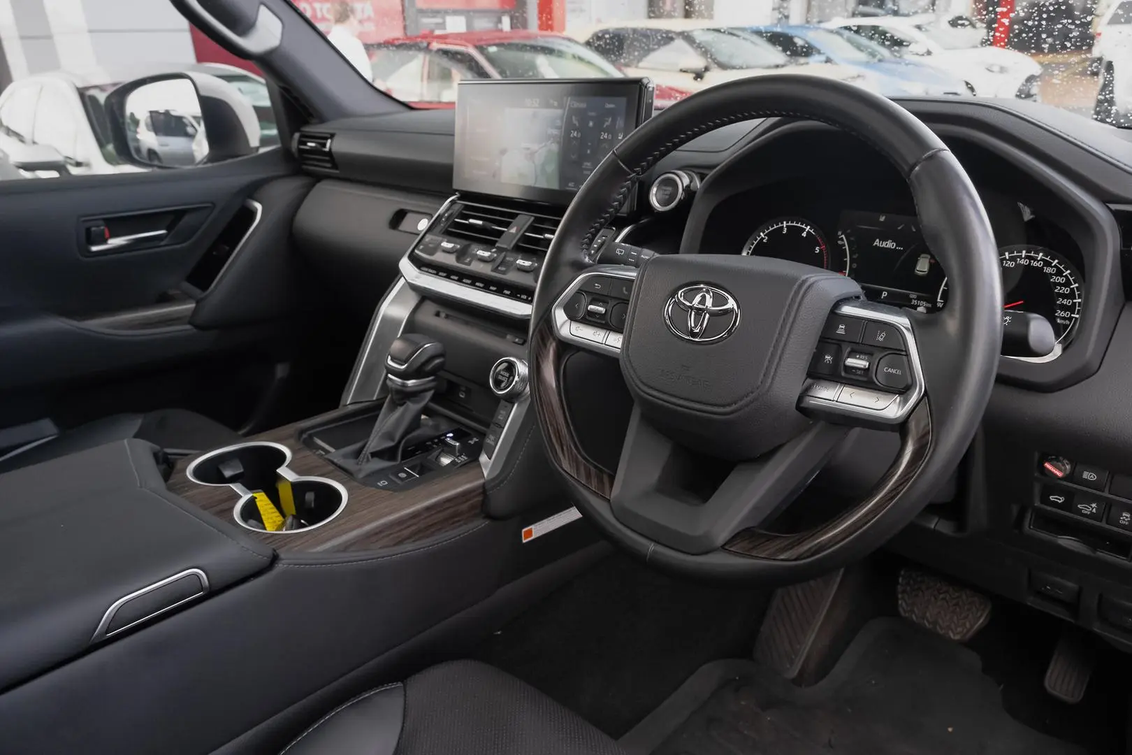 2023 Toyota Landcruiser Gallery Image 7