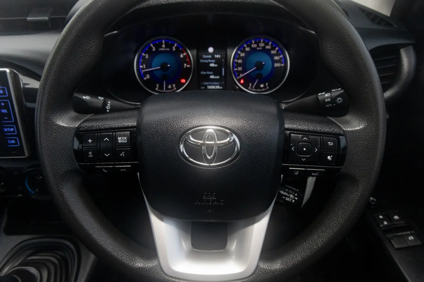 2019 Toyota Hilux Gallery Image 10