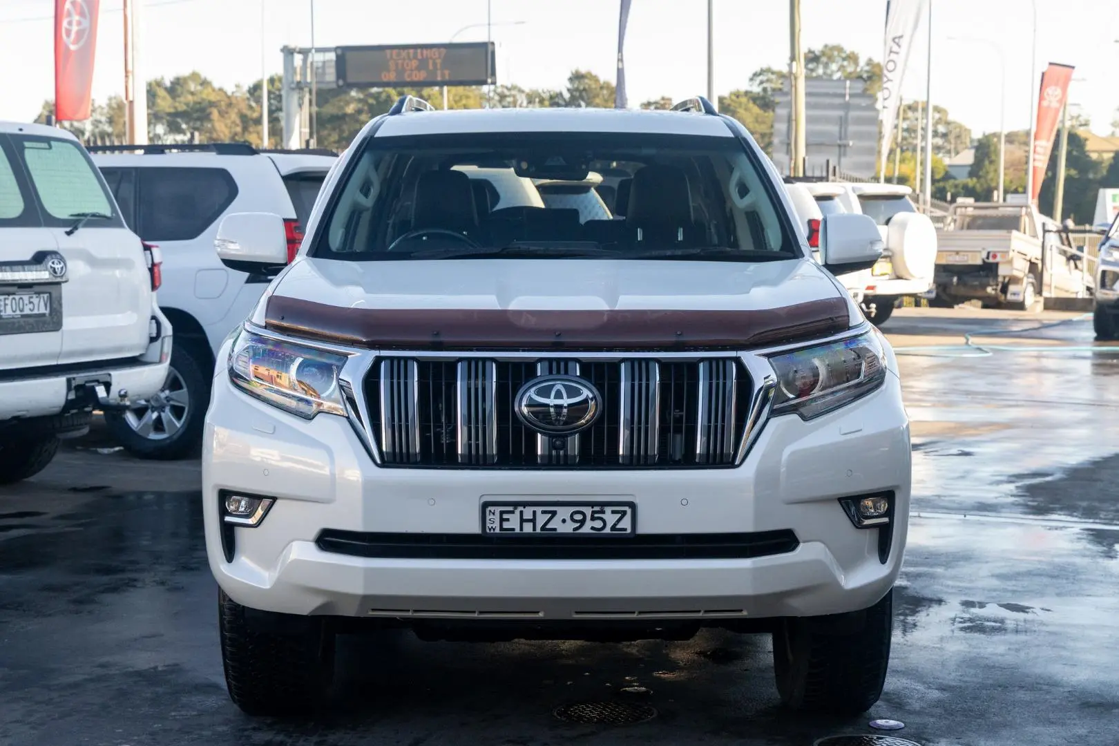 2020 Toyota Landcruiser Prado Gallery Image 4