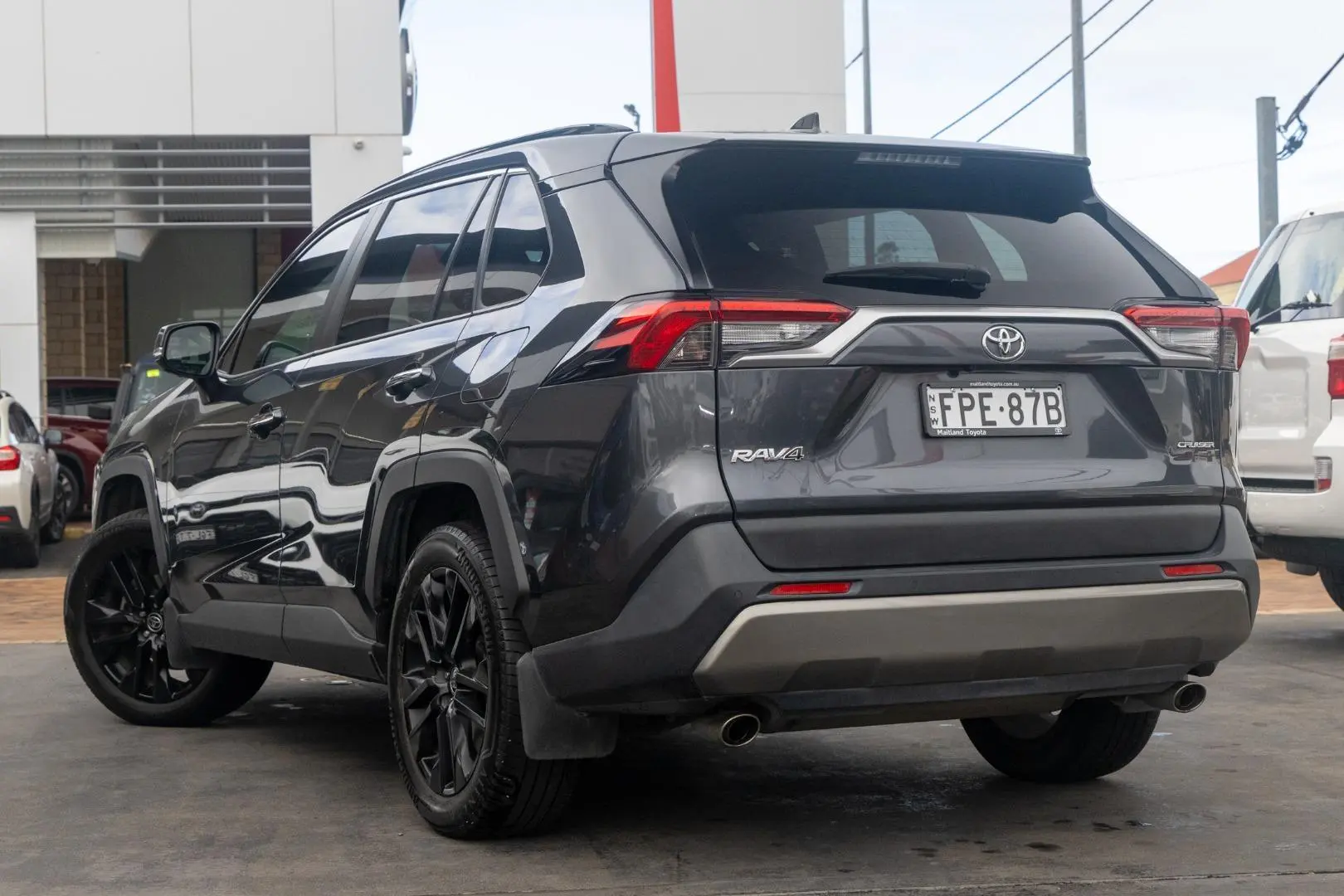 2022 Toyota RAV4 Gallery Image 2