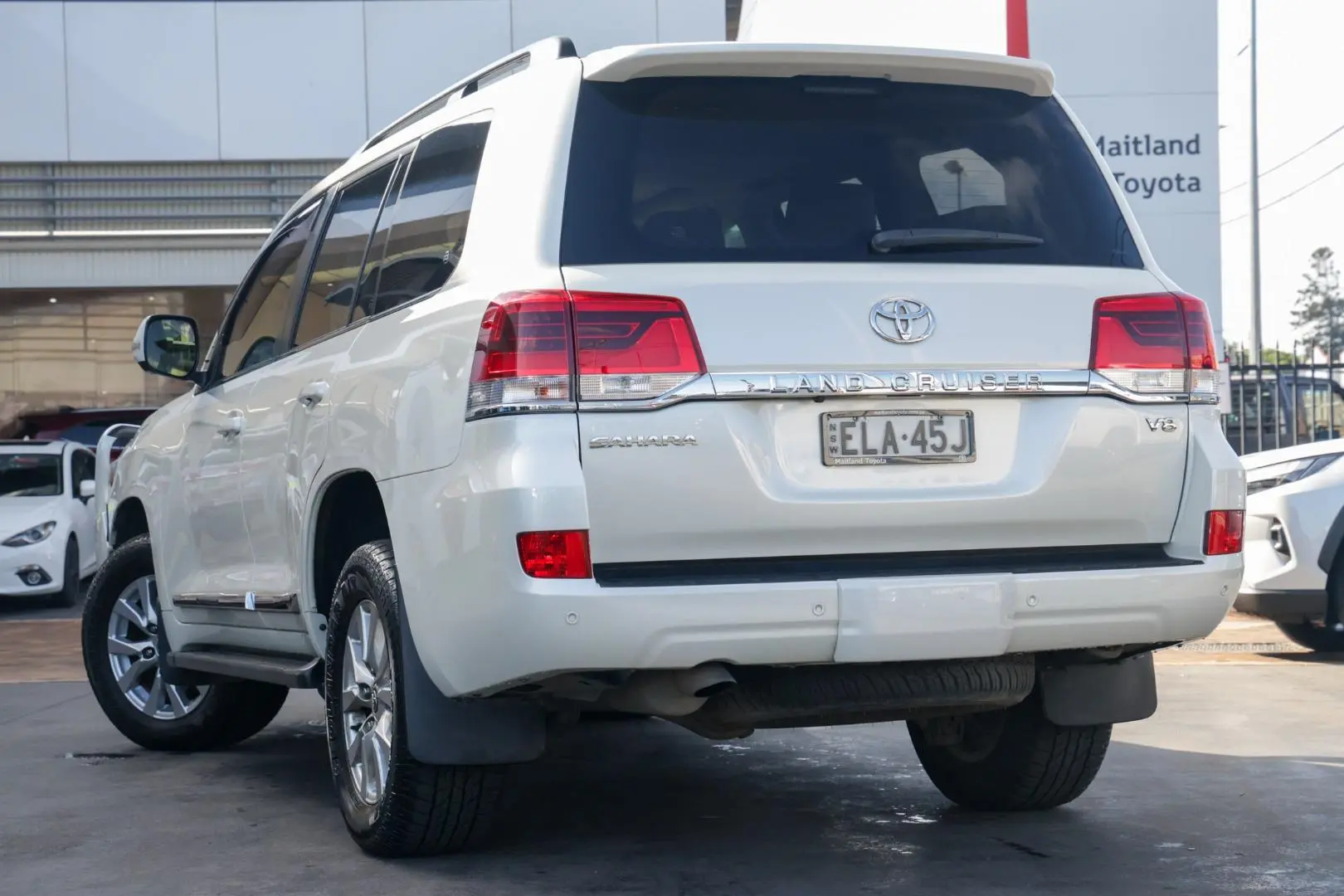 2020 Toyota Landcruiser Image 2