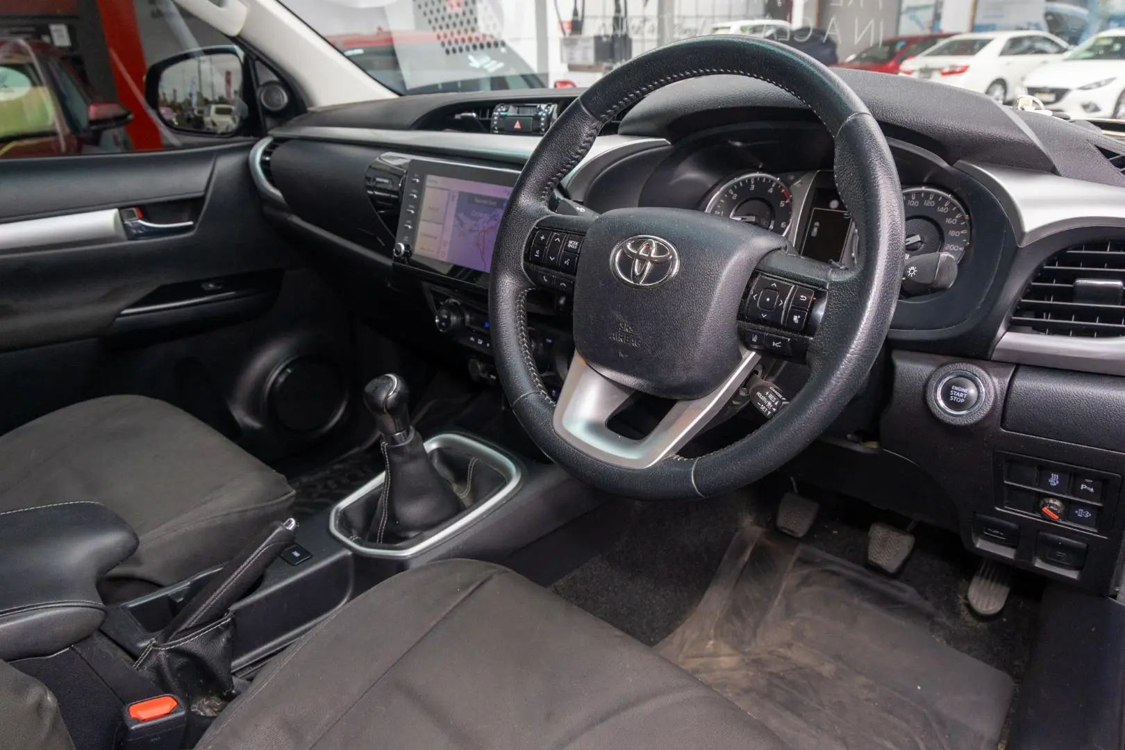 2021 Toyota Hilux Gallery Image 7