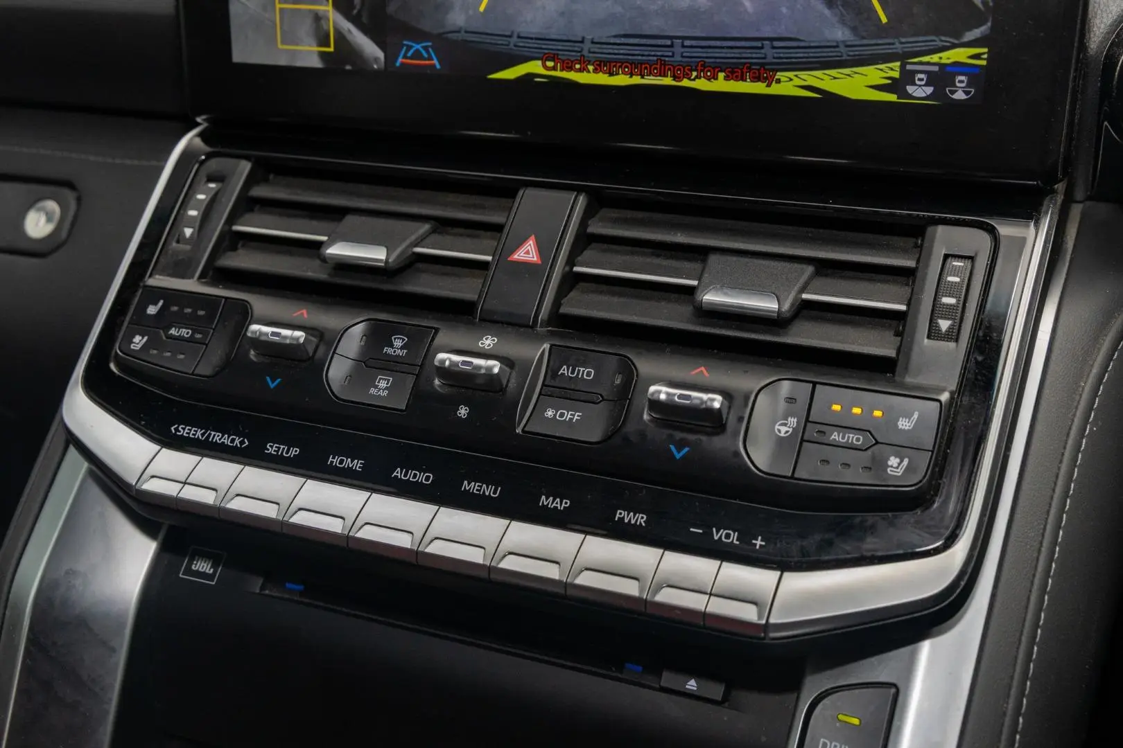 2022 Toyota Landcruiser Gallery Image 16