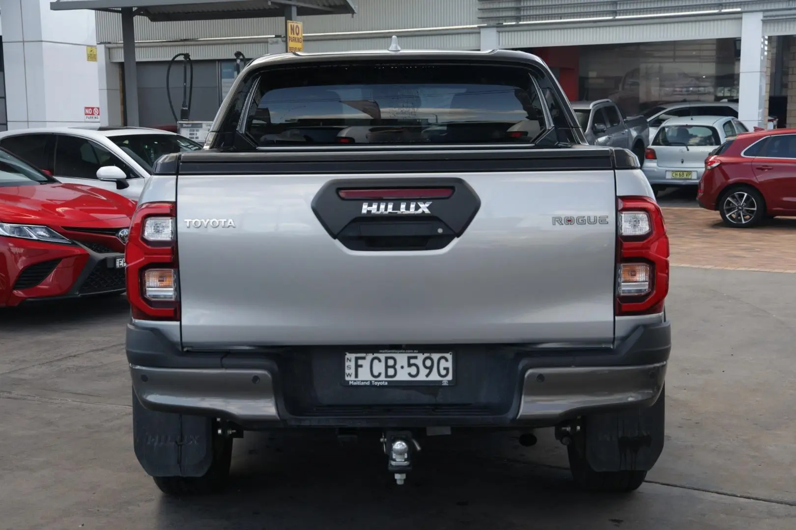 2023 Toyota Hilux Gallery Image 5